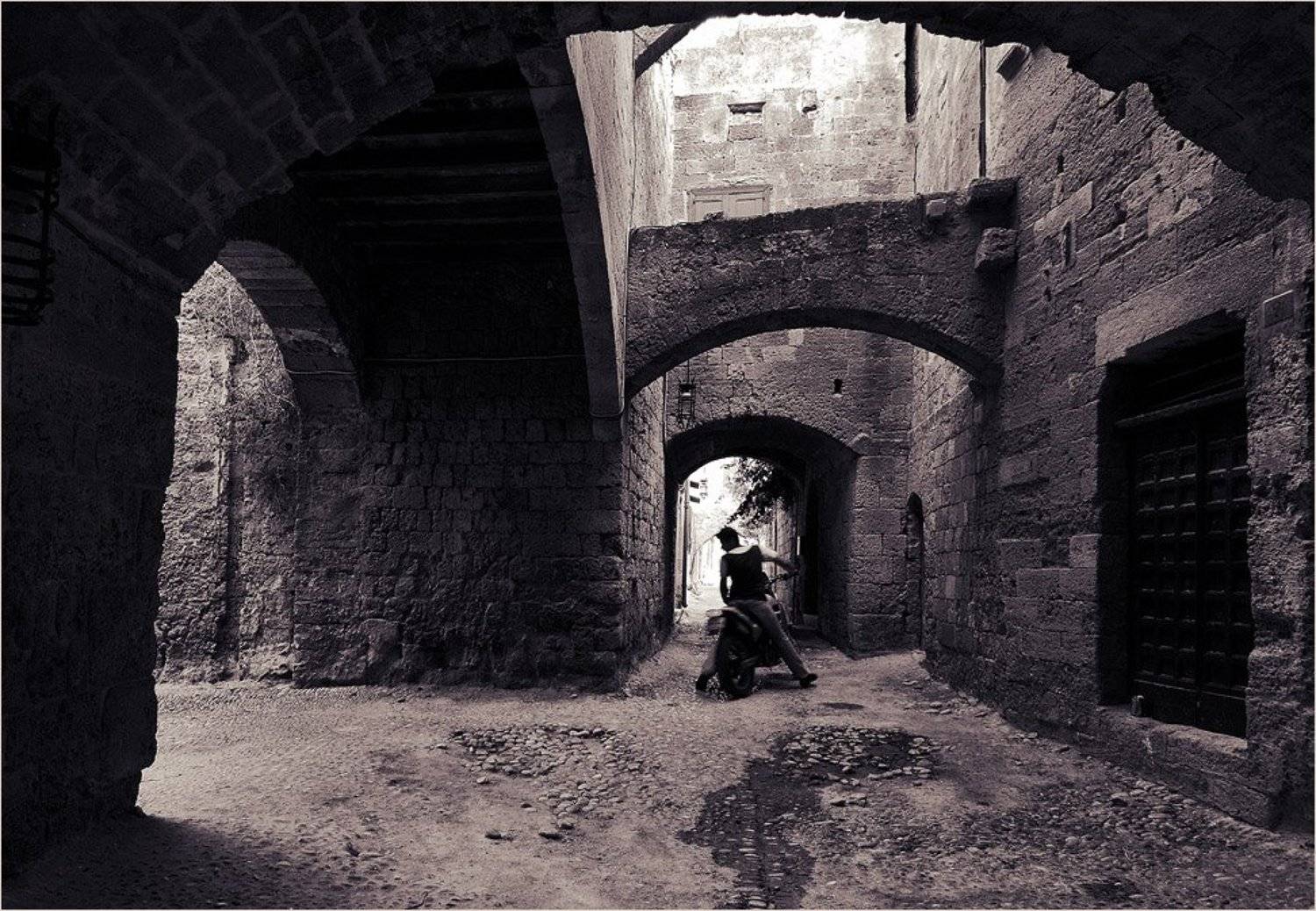 ***. Автор: Александр Константинов Греция, переулок, подворотни, родос, улица, Александр Константинов