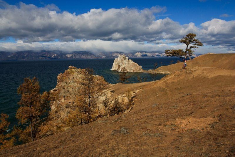 байкал, ольхон, скала шаманка Скала Шаманкаphoto preview