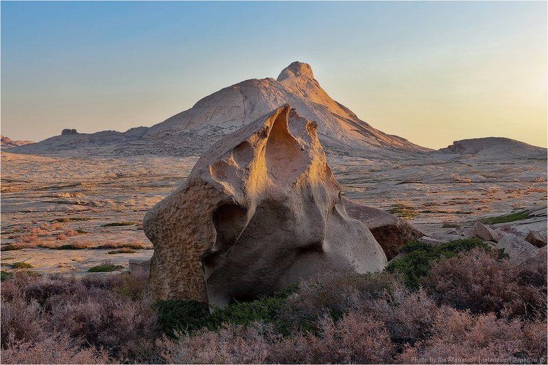 бектау-ата, казахстан Утро на Бектау-Ата, сентябрь 2011 г. дваphoto preview
