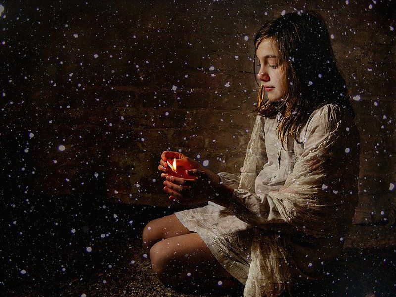 Девочка со спичкамиphoto preview