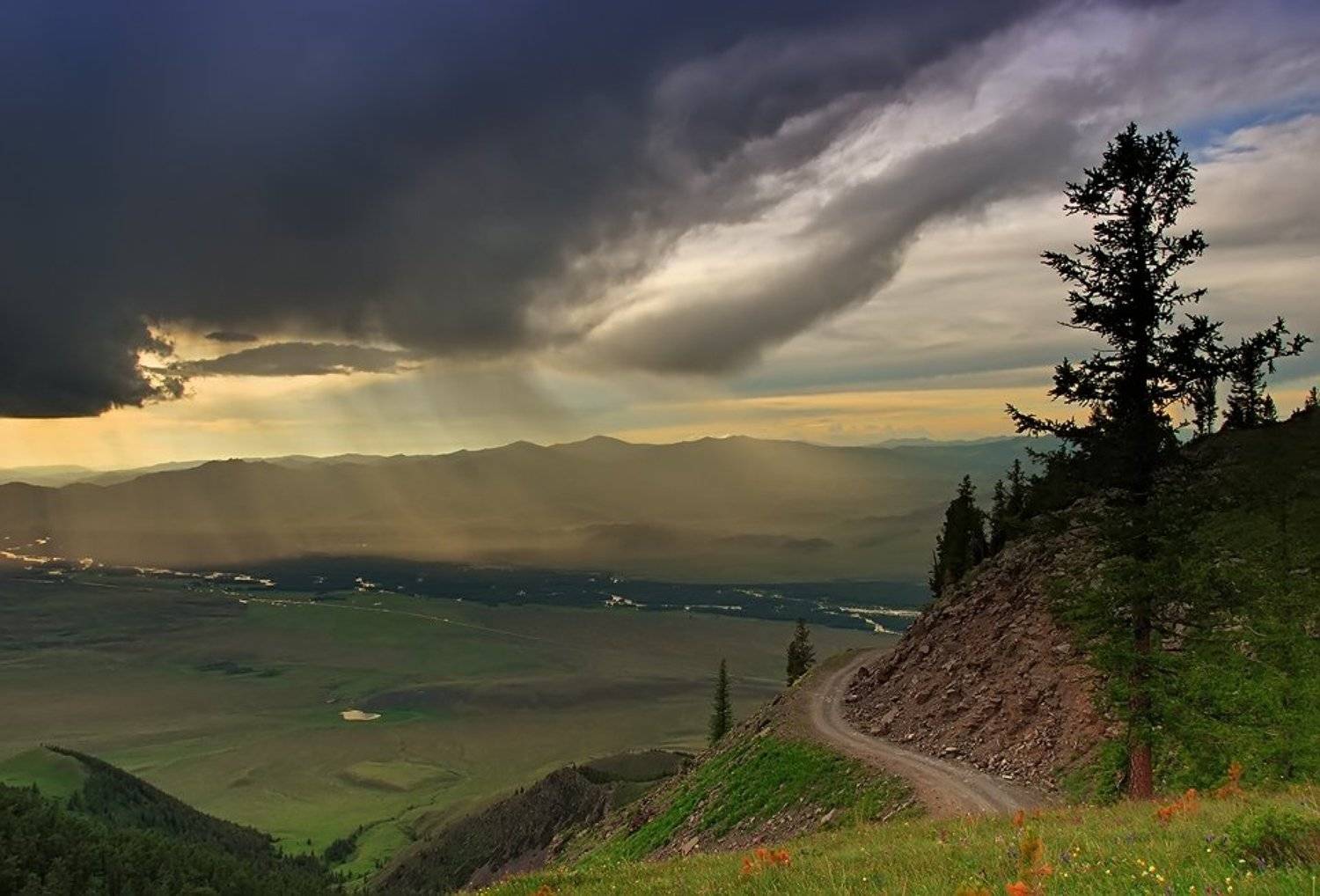 гроза на перевале. Автор: Александр Костин бухтарма, Александр Костин