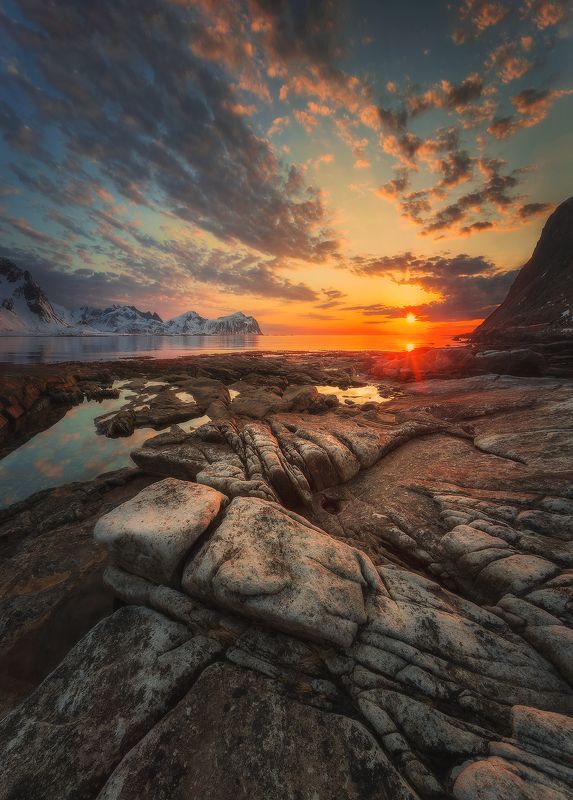 sunset, norway, north, sunrise, clouds, sky, stones, mountains, Lofoten, islands, sea, snow, sun, Lofoten sunsetphoto preview