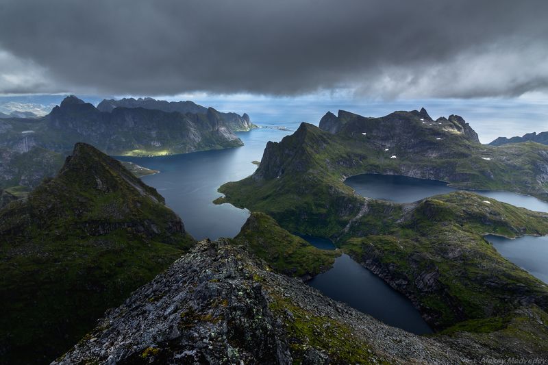 lofoten, summer, norway, cold, fjord, dark, rocks, mountains, lake, green, норвегия, север, фьорды, горы, north, лофотены, monkebu, moskenes, moskenesøya Зубчатыеphoto preview
