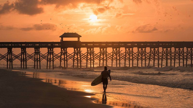 usa, folly beach Warm surfing at Follly beachphoto preview