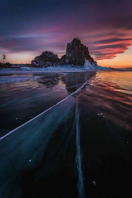байкал, лед, скала, горы, путешествия, пейзаж, закат, россия Вечер на Байкальском льдуphoto preview