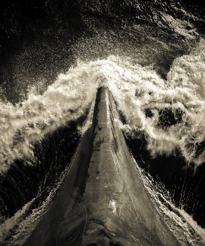 море, корабл, шторм Морская историяphoto preview