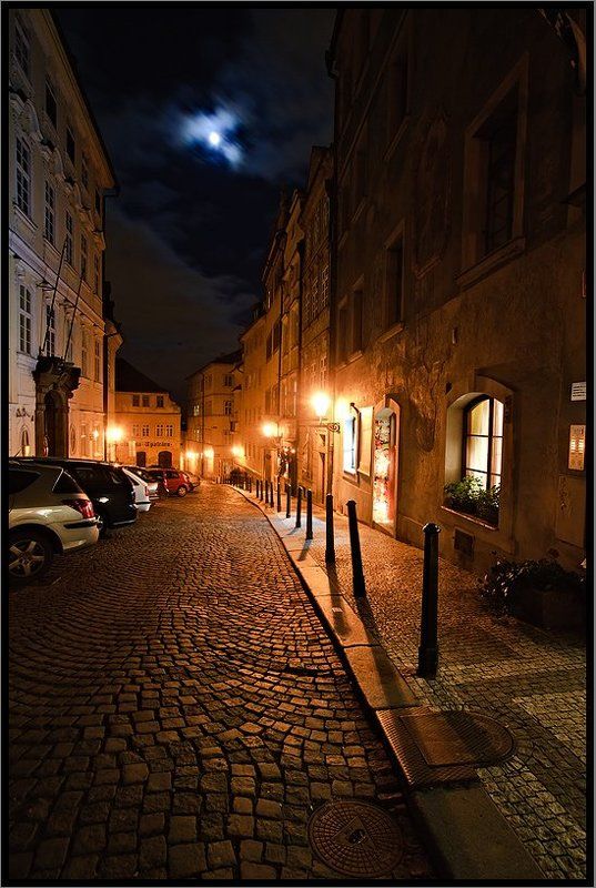 Лунная ночь в Вышеградеphoto preview