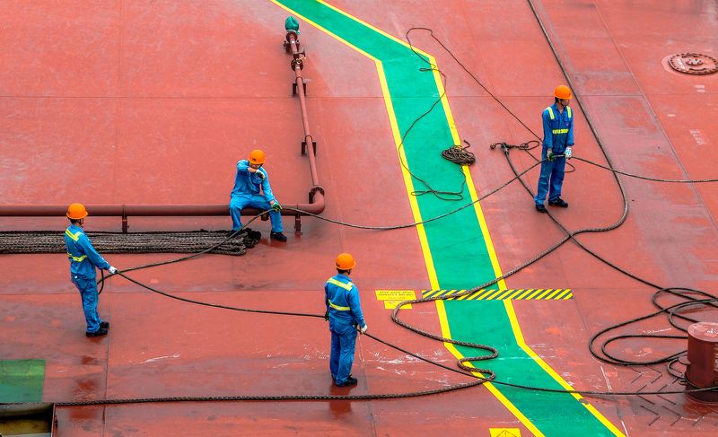 Скованные одной цепьюphoto preview