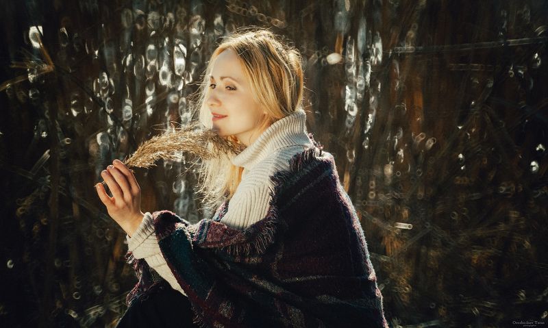 портрет,девушка,весна,блондинка,камыш,мто,боке ..photo preview