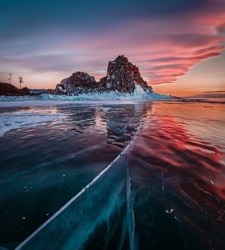 байкал, лед, скала, озеро, приключения, путешествия, закат Вечер на Байкальском льду IIIphoto preview