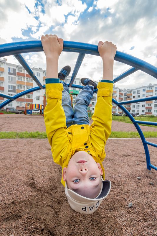 Upside Down portraitphoto preview