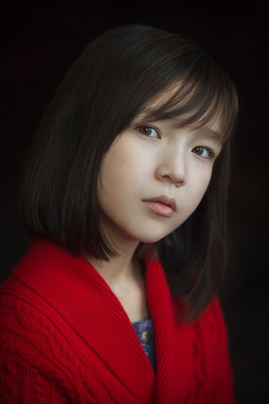 дети, портрет, взгляд, настроение,эмоции, утро, студия, красное Линараphoto preview