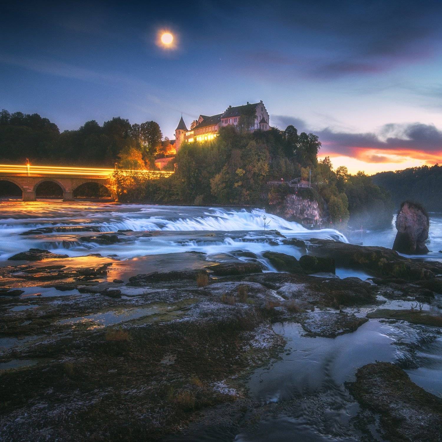 Rhine falls. Автор: Olegs Bucis waterfall,cityscape,landscape,nightphotography,travel,swiss,moon,longexposure, Olegs Bucis