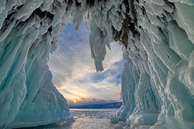 лед, байкал, ольхон, пейзаж, зима, рассвет, закат Байкальский гротphoto preview
