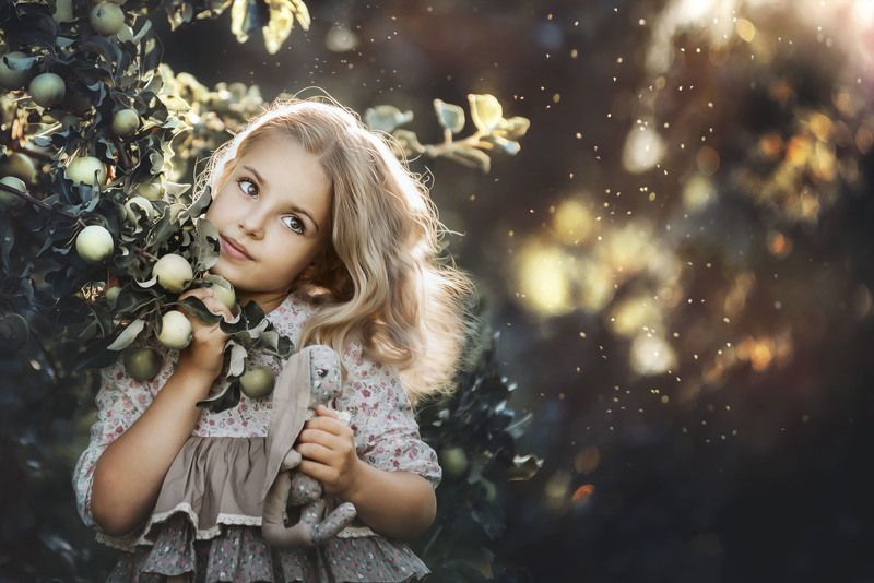 портрет, дети, Про яблочкиphoto preview