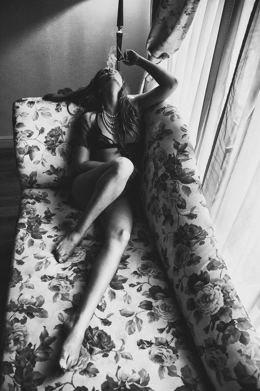 #minimalism, #artnude, #artpeople, #framedart, #paris, #newyork, #artforsale, #erotic, , #nude, #berlin, #amsterdam, #moderart, #nudephotography, #artisticphotography, #tokyo, #blackandwhitephotography, #details, #beauty, #sensual, #sensuality, #model,  photo preview