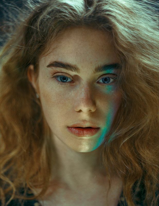 portrait, портрет, girl, redhair, portraiture, indoor, девушка, молодость, ноябрь, ламповый, retouch, ретушь, цвет, red Yevgeniaphoto preview