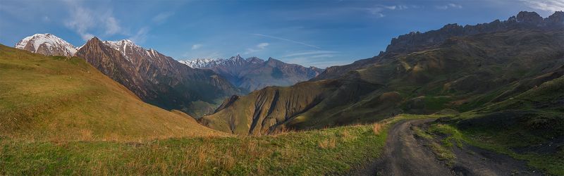 природа, пейзаж, горы, кавказ, природа россии, дикая природа, закат, свет, облака, вечер, весна,  панорама Дорогами труднымиphoto preview