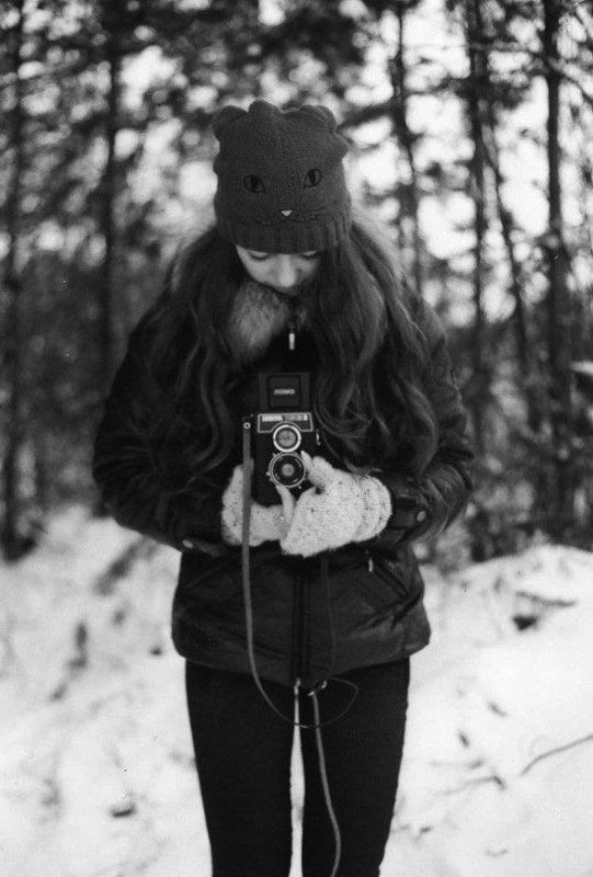 кот следитphoto preview