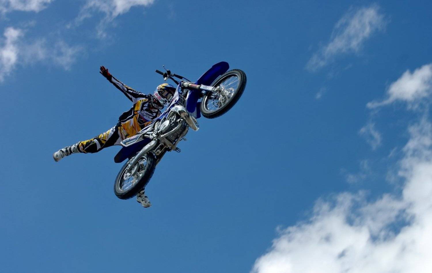 Полет. Автор: Арсен Алабердов мотофристайл, экстрим, полет, мотоцикл, Арсен Алабердов