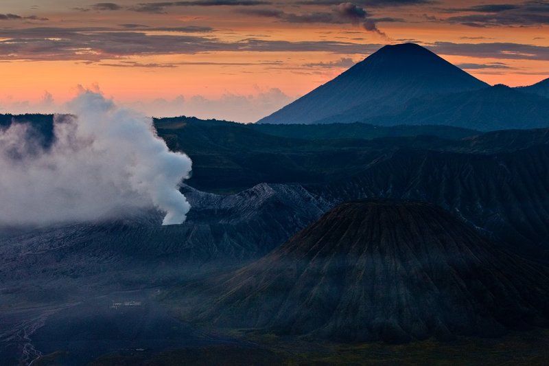 индонезия, остров ява, бромо Утро над Бромоphoto preview