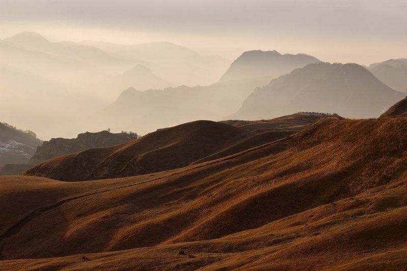 россия, кавказ, карачаево-черкесия, усть-джегутинский район, перевал гумбаши, 2200м, 2008 Гумбашиphoto preview