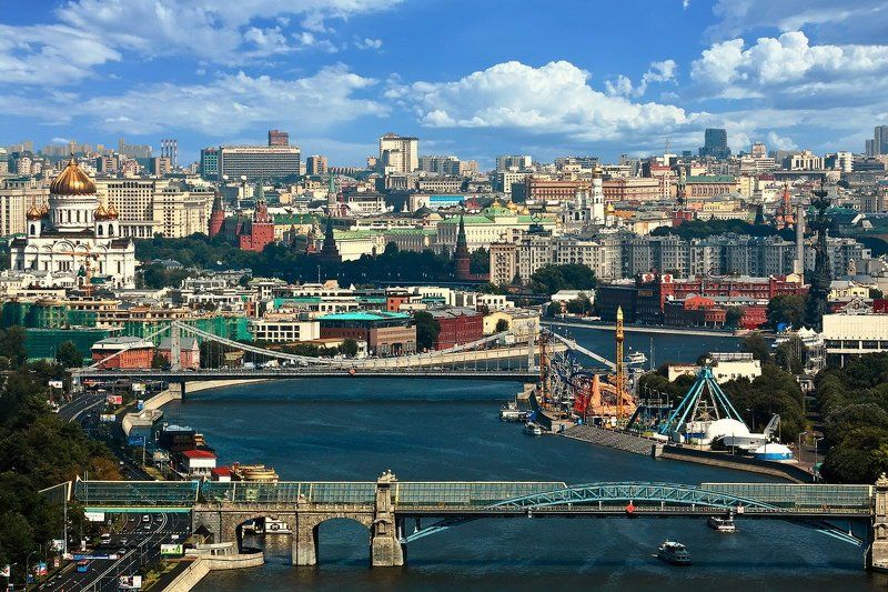 Москва... как много в этом звуке для сердца русского слилось! Как много в нем отозвалось!photo preview