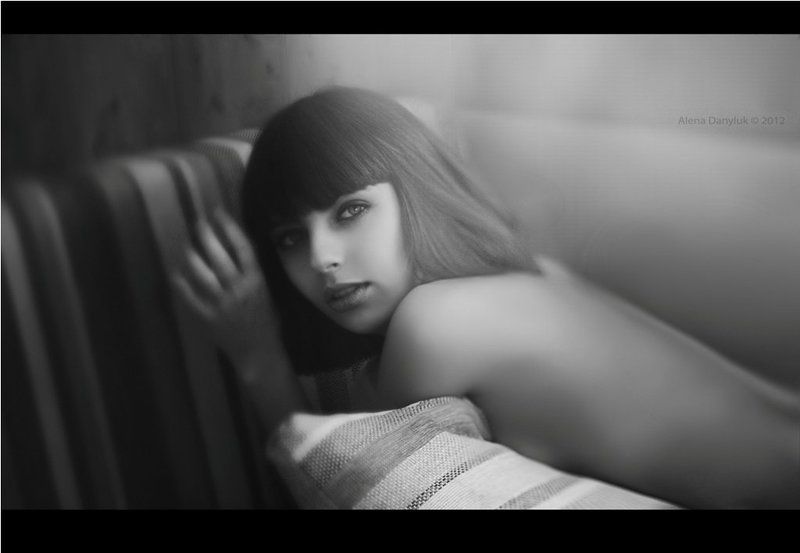 black and whitephoto preview