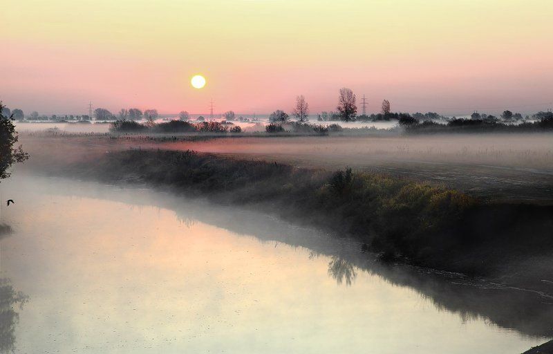 осень, туман, рассвет Туманные воспоминания об осениphoto preview