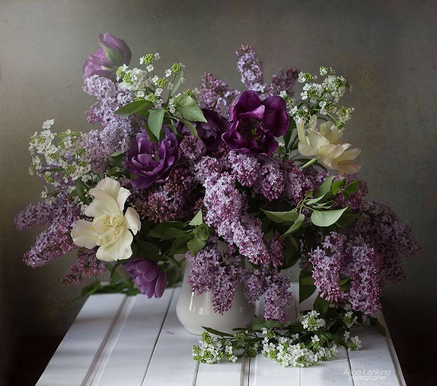 ***. Автор: Алина Ланкина натюрморт, сирень, тюльпаны, свет, весна, цветение, букет, цветы, алина ланкина, still life, Алина Ланкина