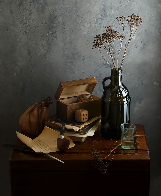 С трубкойphoto preview