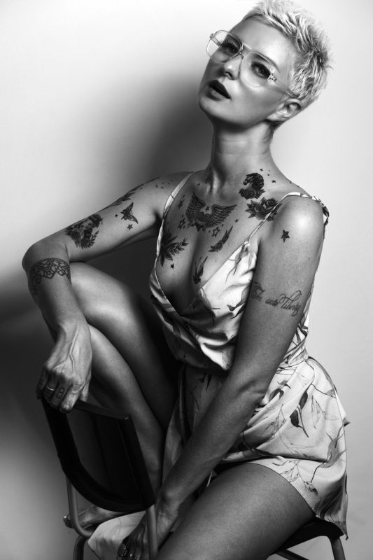 модель портрет стиль арт модель море чб photo preview