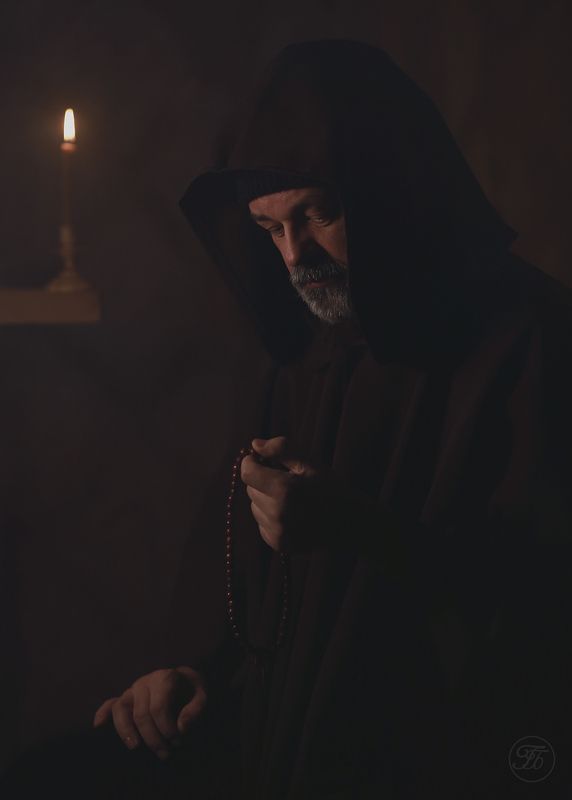 Монах.photo preview