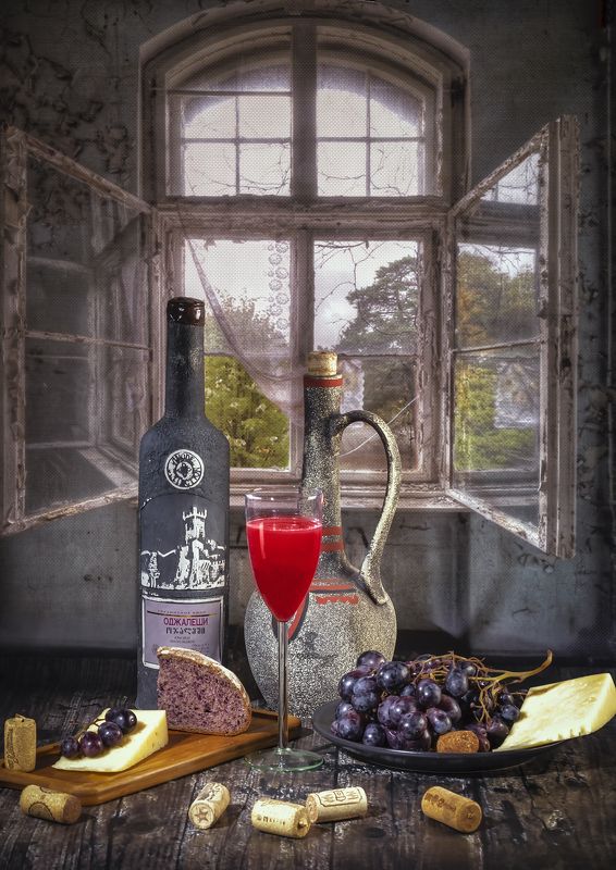 натюрморт, фудфото, вино, бутылка, кувшин, ужин, сыр, виноград Вино и сырphoto preview