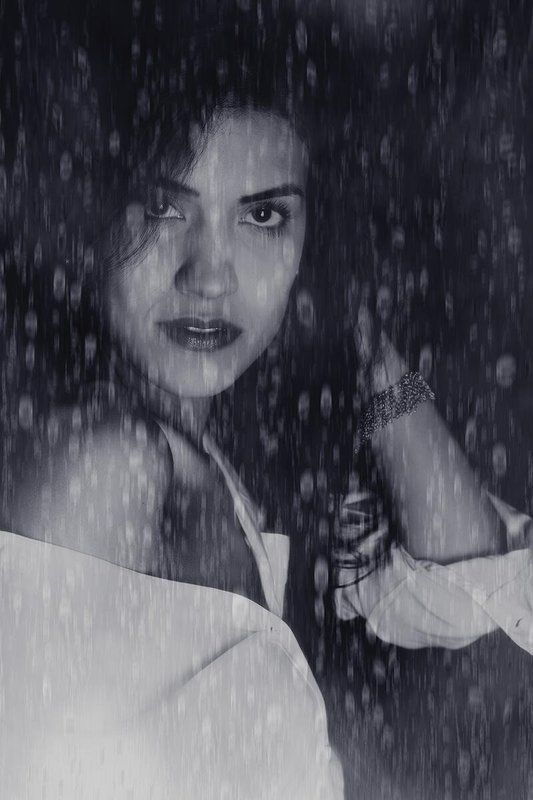 simone zeffiro fashion glamour portrait rain studio fineart art photography Rainphoto preview