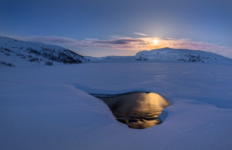 Ночная прогулка к океануphoto preview