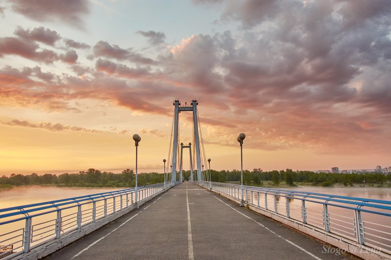 рассвет, мост Свободный путьphoto preview