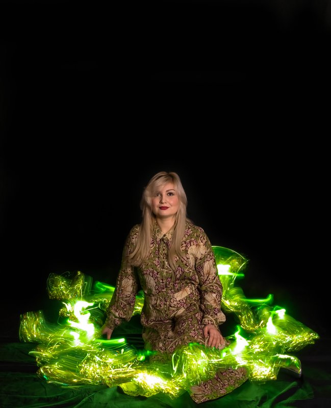 lightpainting, lightart, longexposure, nightphotography, light, night, portrait Spring mood.photo preview