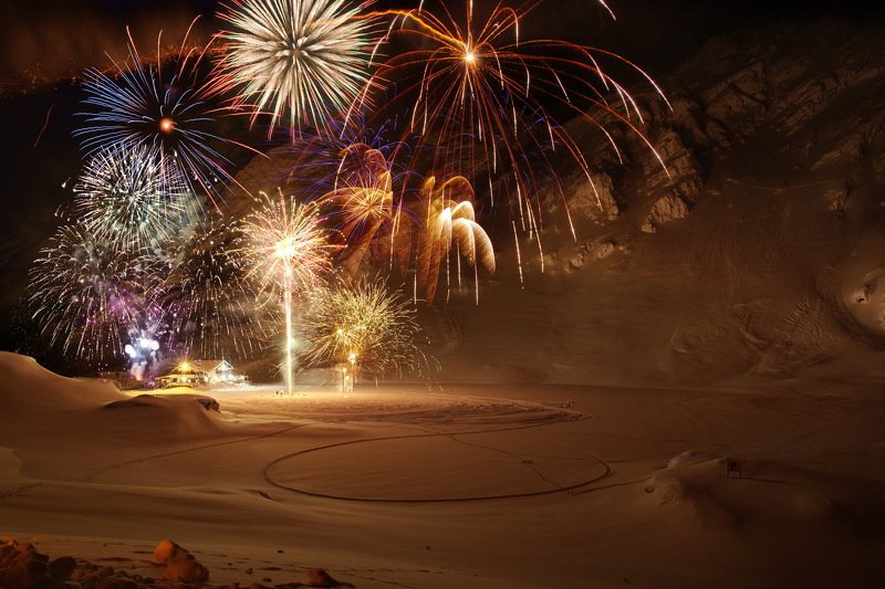 nature, new year, fireworks, altitude 2034m, winter, fagaras mountains, night photography Balea Lake, New Yearphoto preview