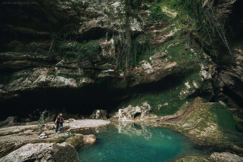 Грот у водопада Глубокий Ярphoto preview