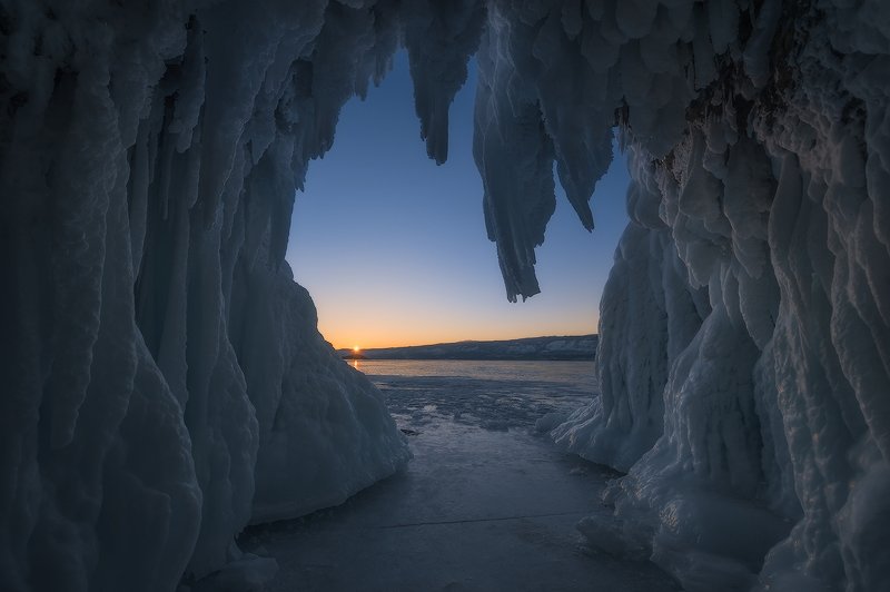 байкал Байкальское окно с видом на закат…photo preview
