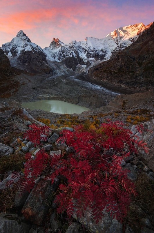 Рассвет в ущелье Адыл-Суphoto preview