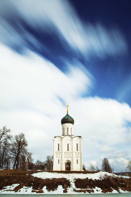 церковь покрова на нерли ЛЕТЕЛИ ОБЛАКА...photo preview