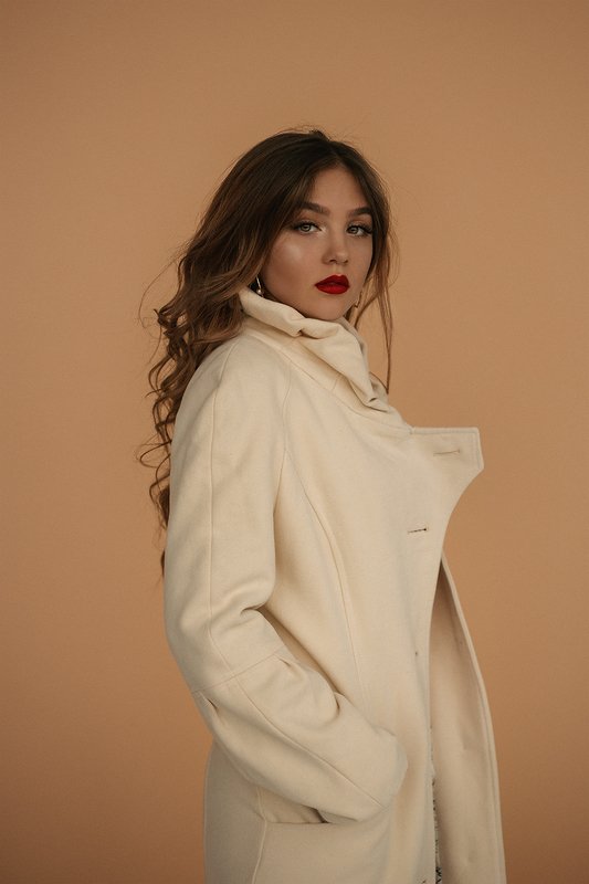 саратов, aroundarknessphoto, beautiful, beautifulgirl, read, portrait, portraitgir Иринаphoto preview