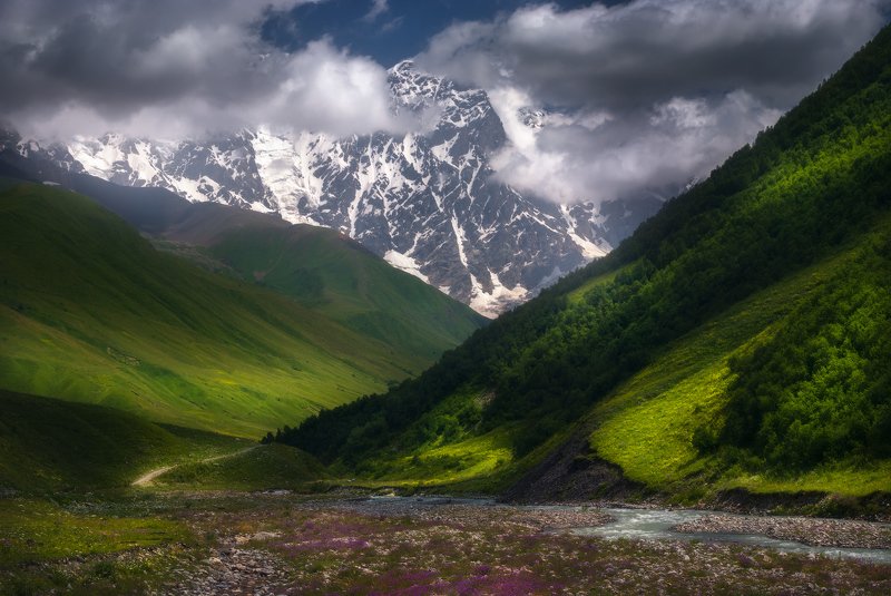 Долина реки Ингури, Сванетия.photo preview