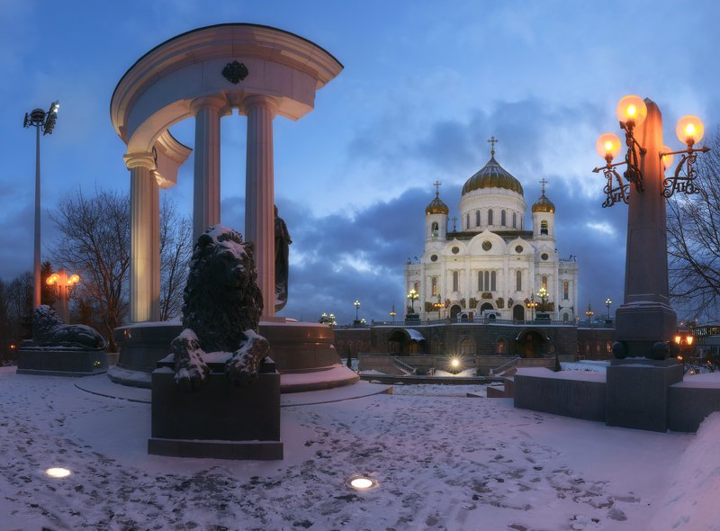 Вечерело над Москвойphoto preview