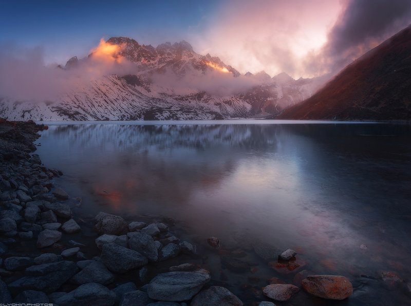 sunset on gokyo lake Sunset on Gokyo lake фото превью
