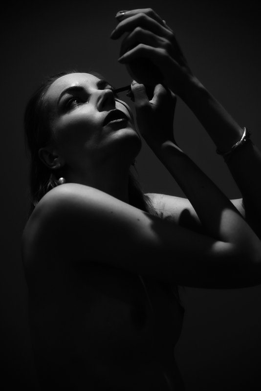 girl woman арт женщина nude ню девушка модель model portrait портрет Mirror, mirror on the wall, who is the fairest of us all?photo preview