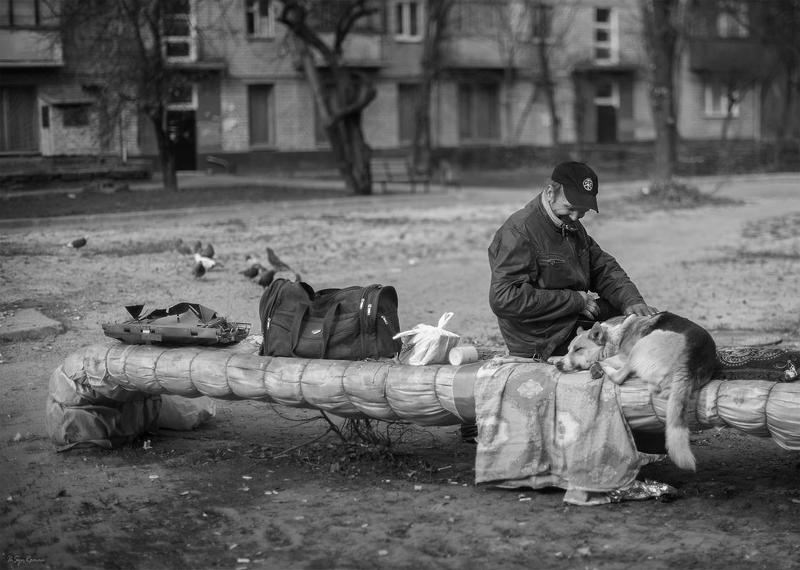 мужчина,собака,жанр,улица,портрет ***photo preview