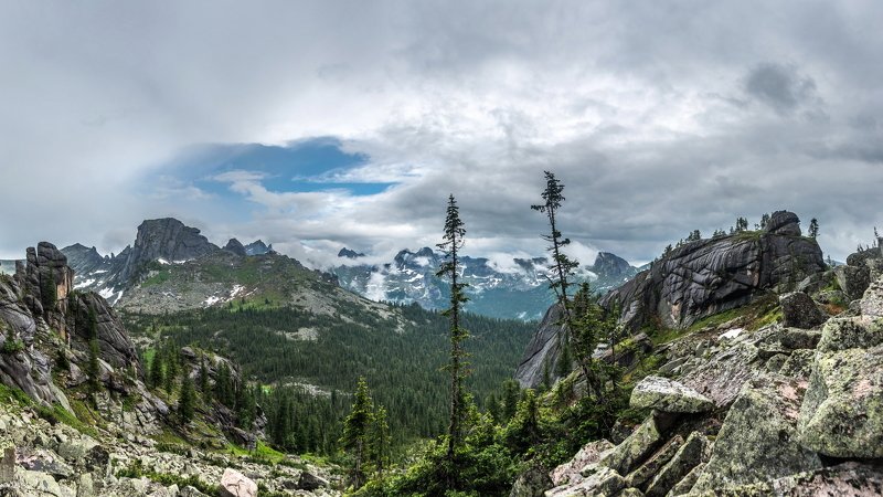 горы, сибирь, саяны, западный саян, ергаки, каменный замок Бастионы Каменного замкаphoto preview